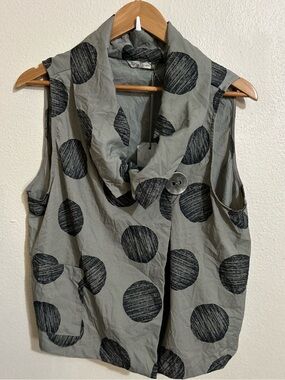 Chalet et Ceci Gray Large Polka Dot Vest Button Lagenlook Artsy Medium